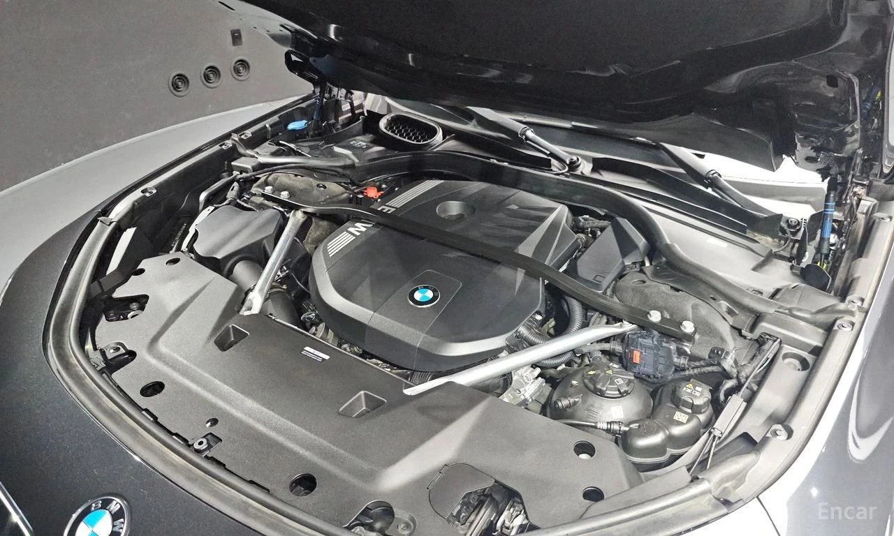 BMW 740, снимка 6 - Автомобили и джипове - 56689705