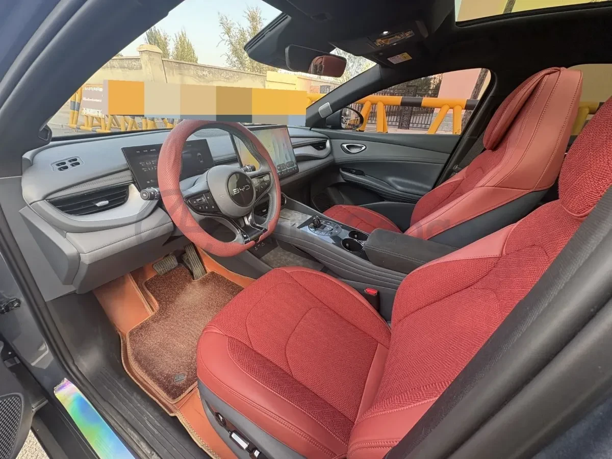 BYD Seal 72.96KWH 605km, снимка 9 - Автомобили и джипове - 56715263