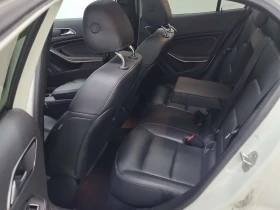Mercedes-Benz GLA 250 * CARFAX * 2 КЛЮЧА * ПАНОРАМА * ПОДГРЕВИ * , снимка 13