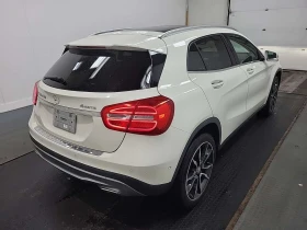 Mercedes-Benz GLA 250 * CARFAX * 2 КЛЮЧА * ПАНОРАМА * ПОДГРЕВИ * , снимка 3