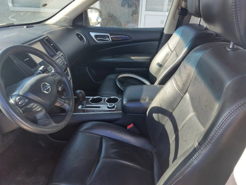 Nissan Pathfinder, снимка 6 - Автомобили и джипове - 46518968