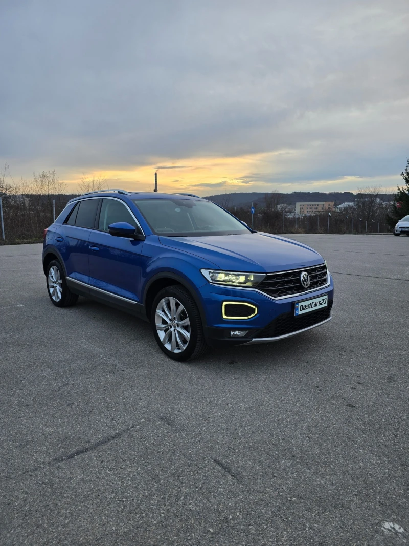 VW T-Roc 4Motion* Панорама* Digital, снимка 1 - Автомобили и джипове - 48468328