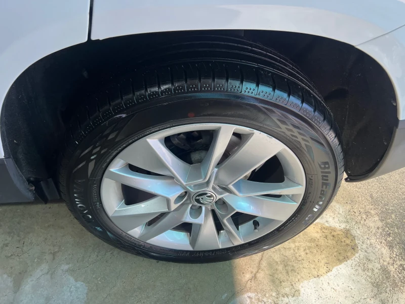 Skoda Karoq Ambition , снимка 10 - Автомобили и джипове - 51396998