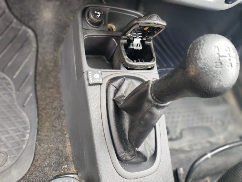 Suzuki Ignis газ/бензин 4x4, снимка 8 - Автомобили и джипове - 51920028