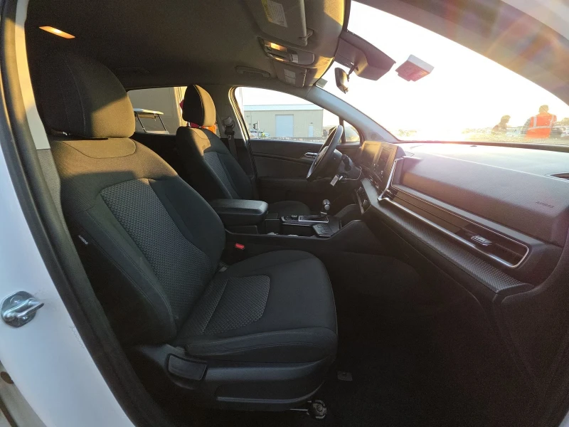 Kia Sportage LX, снимка 9 - Автомобили и джипове - 52641068