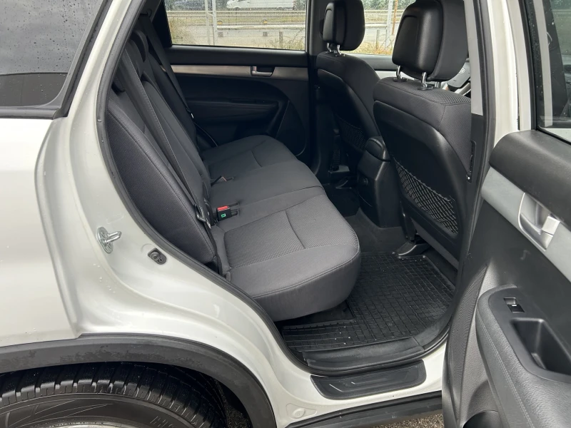 Kia Sorento 2.4i - LPG BRC, снимка 14 - Автомобили и джипове - 53390485