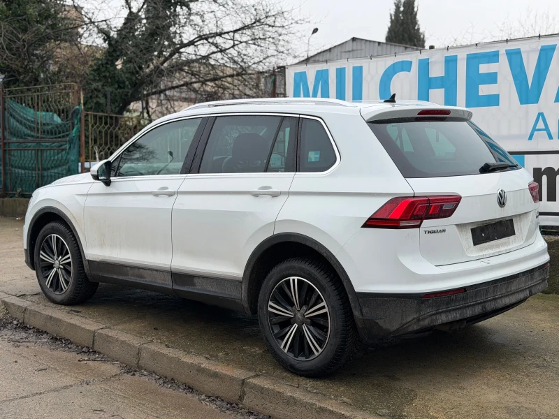 VW Tiguan 2.0tdi dsg, снимка 2 - Автомобили и джипове - 53397024