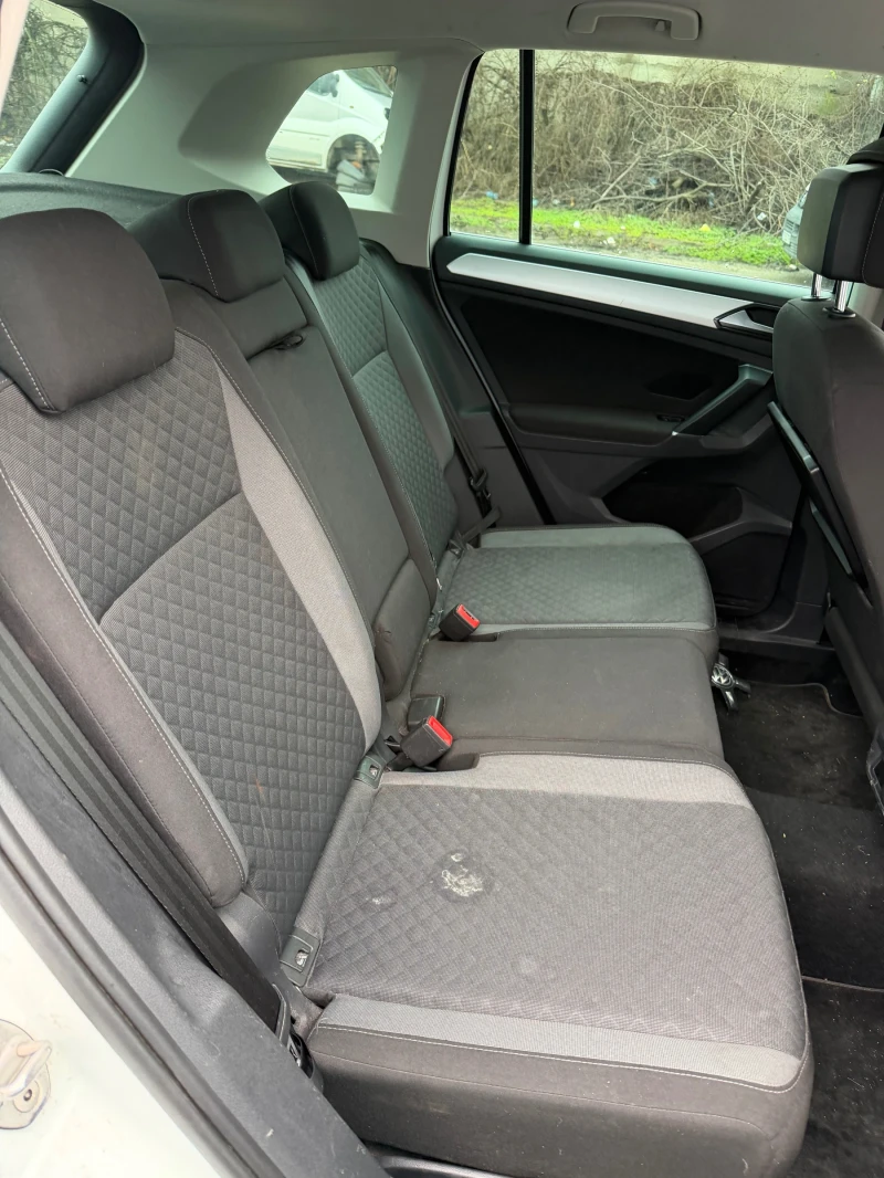 VW Tiguan 2.0tdi dsg, снимка 9 - Автомобили и джипове - 53397024