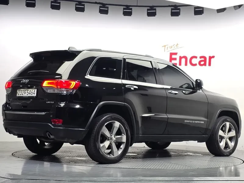 Jeep Cherokee 3.6 Limited - CAMO 30% ABAHC, снимка 2 - Автомобили и джипове - 55941620