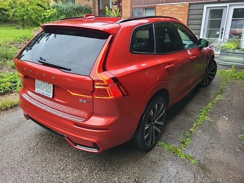 Volvo XC60 R Design  CARFAX, снимка 8 - Автомобили и джипове - 56009946