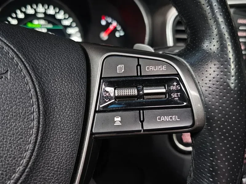 Kia Sorento 2.2 CRDI 4WD - САМО 30% АВАНС, снимка 17 - Автомобили и джипове - 56017295