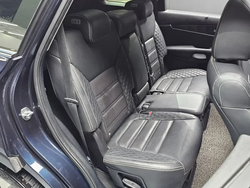 Kia Sorento 2.2 CRDI 4WD - САМО 30% АВАНС, снимка 11 - Автомобили и джипове - 56017295