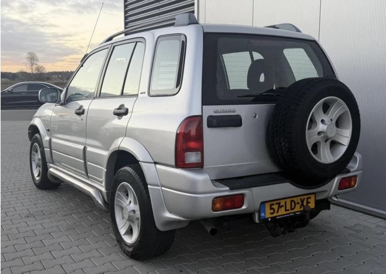Suzuki Grand vitara 2.0 128 Автомат - изображение 5