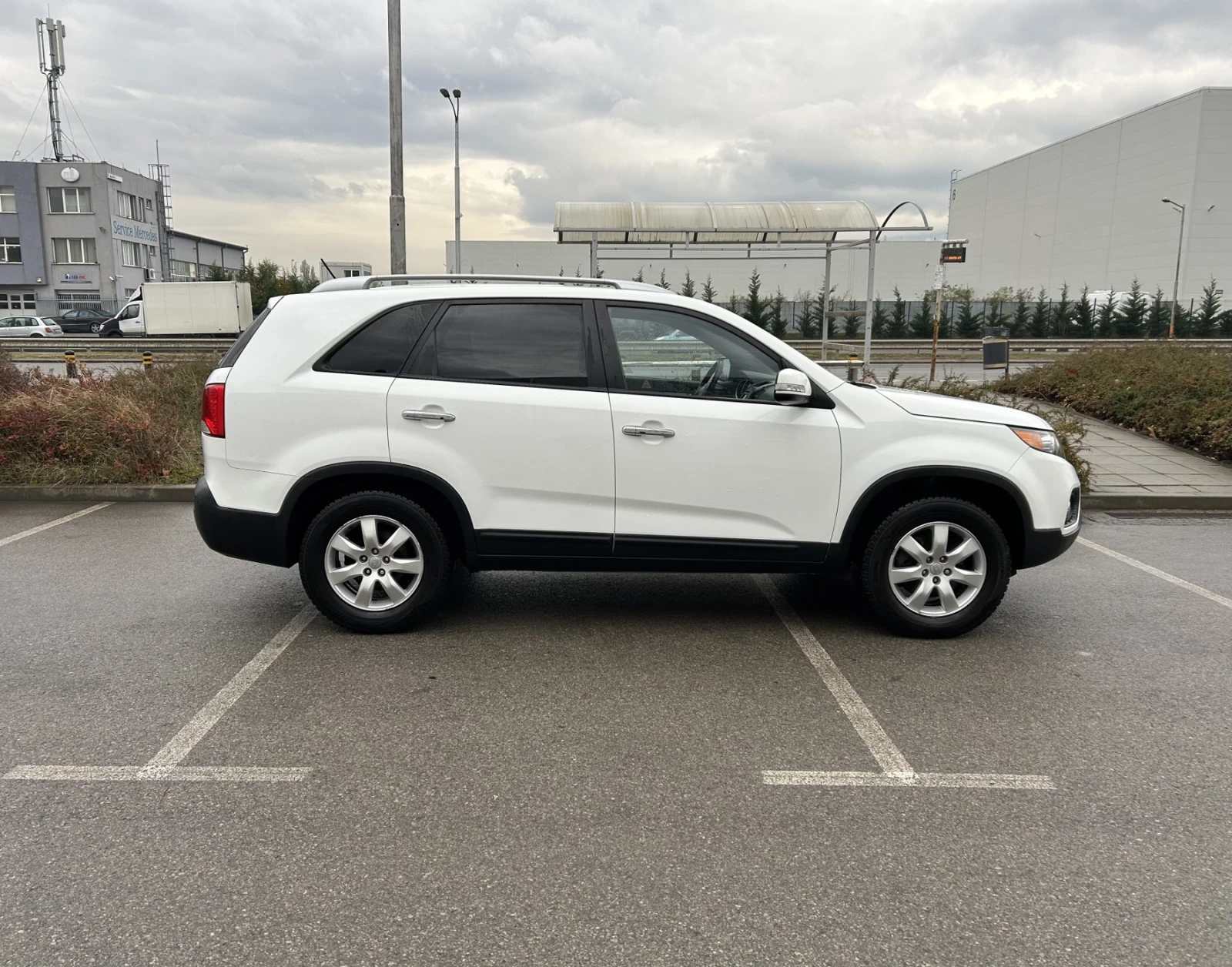 Kia Sorento 2.4i LPG-BRC, снимка 3 - Автомобили и джипове - 53390485