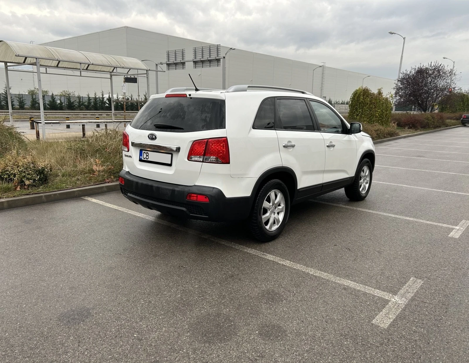 Kia Sorento 2.4i LPG-BRC, снимка 4 - Автомобили и джипове - 53390485