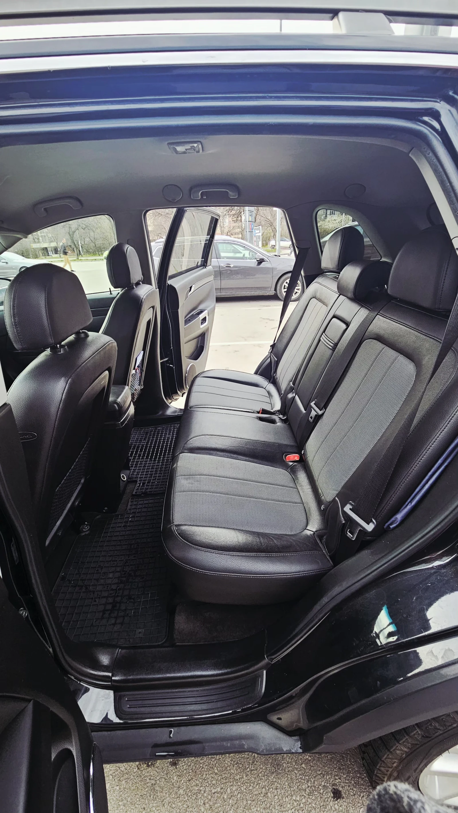 Opel Antara 2.2, FACELIFT, снимка 15 - Автомобили и джипове - 53916326