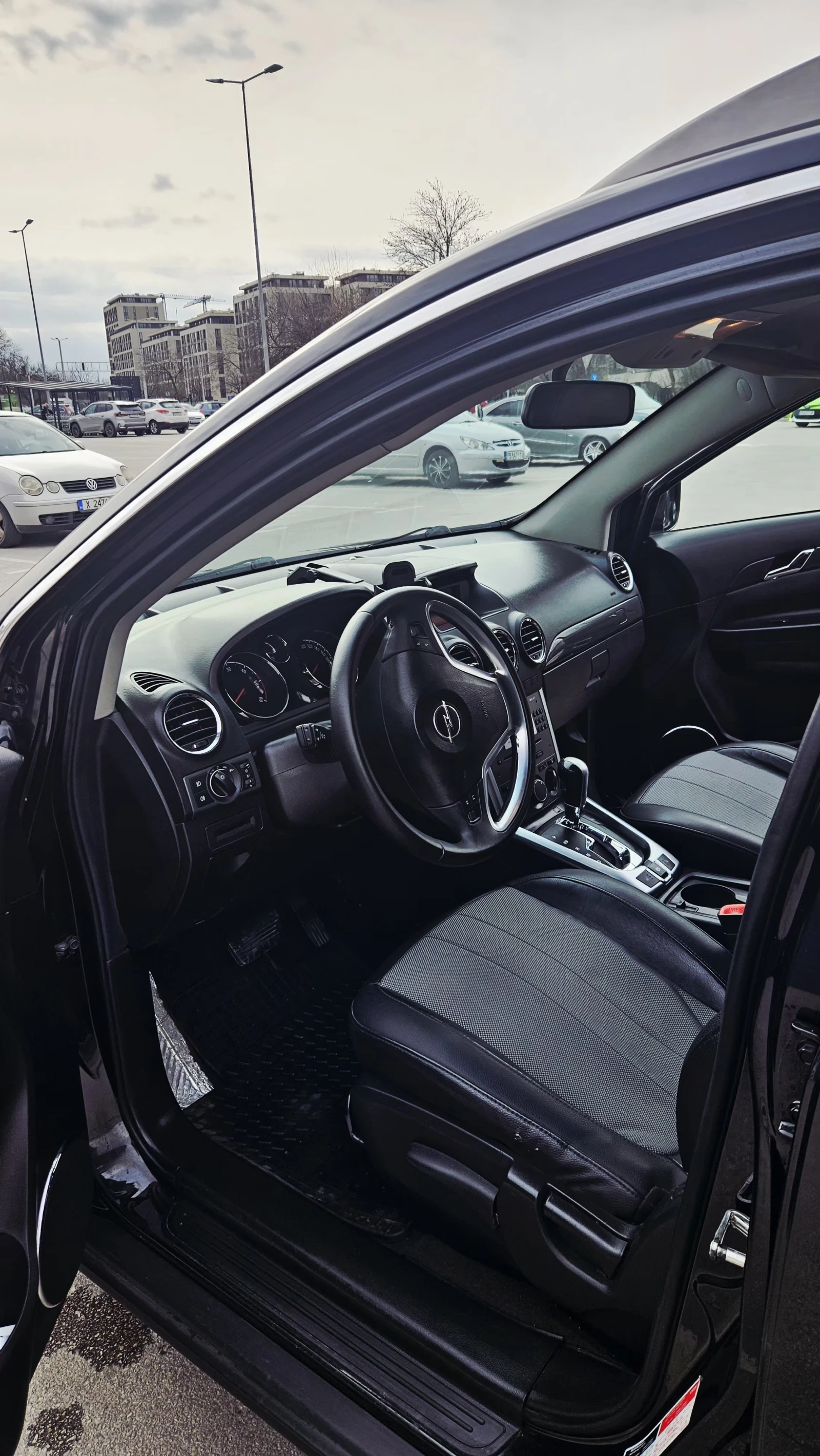 Opel Antara 2.2, FACELIFT, снимка 12 - Автомобили и джипове - 53916326