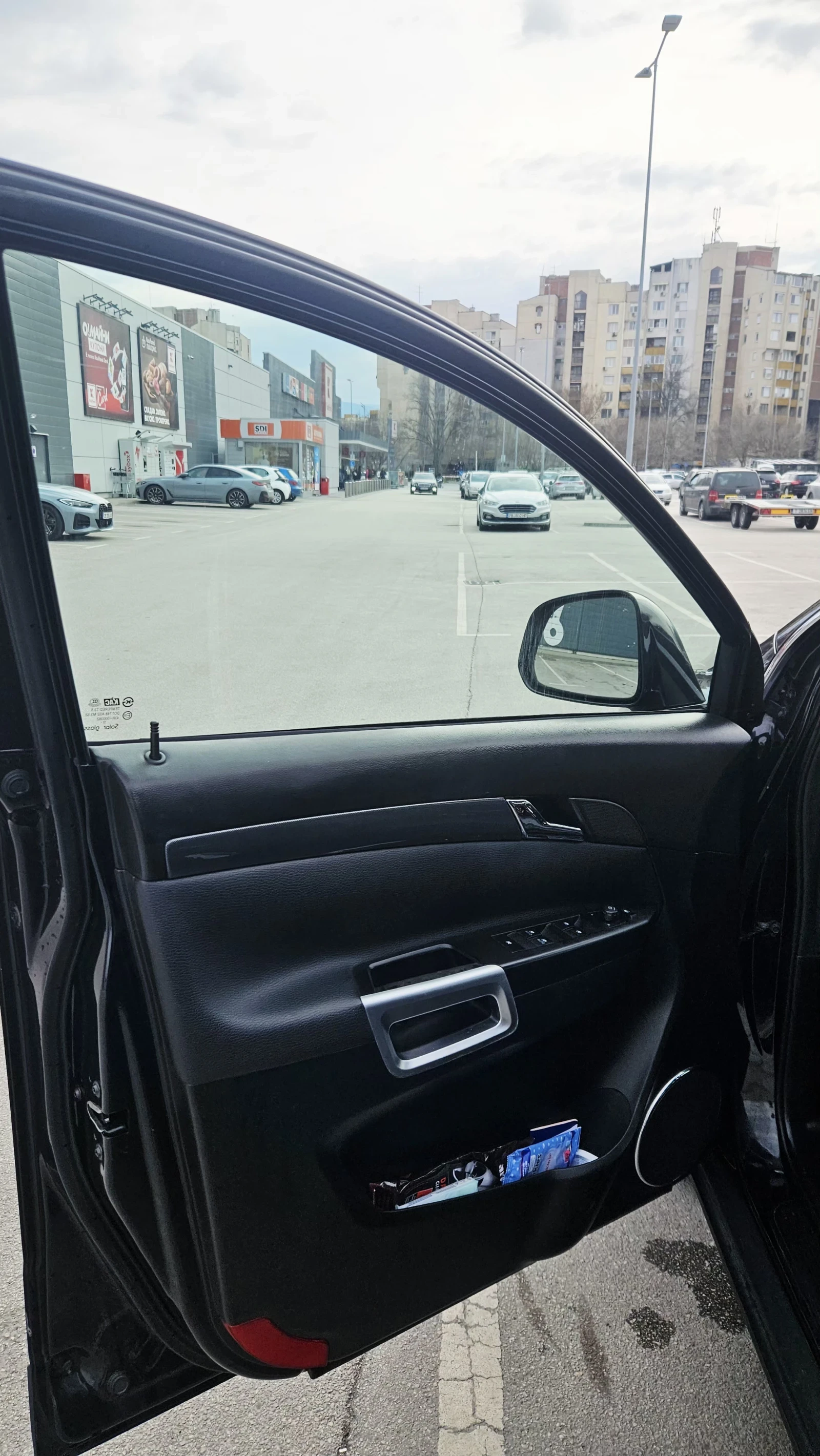 Opel Antara 2.2, FACELIFT, снимка 11 - Автомобили и джипове - 53916326