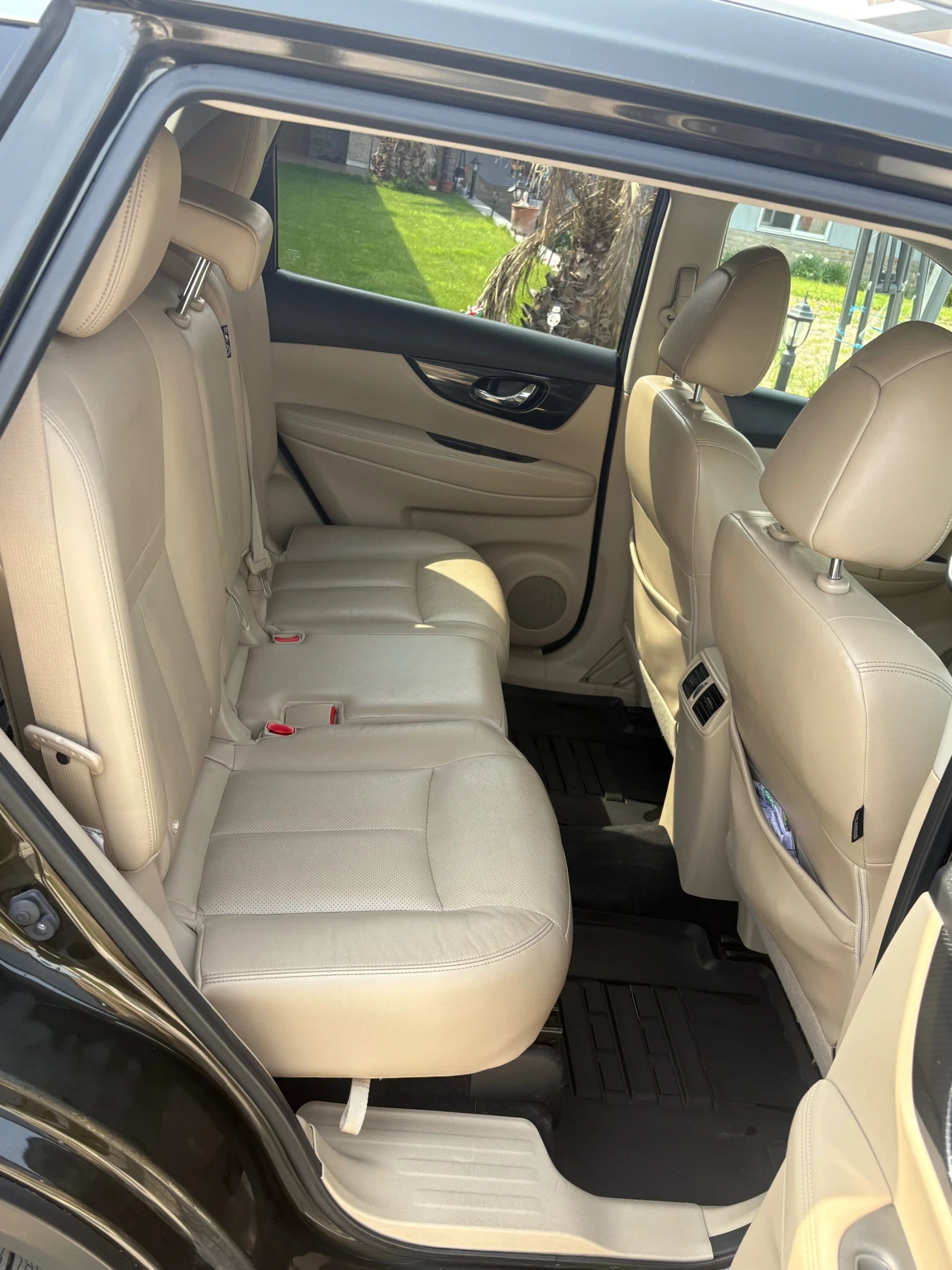 Nissan X-trail 2.0 dCi 4x4 6+ 1 Tekna, снимка 10 - Автомобили и джипове - 54215744