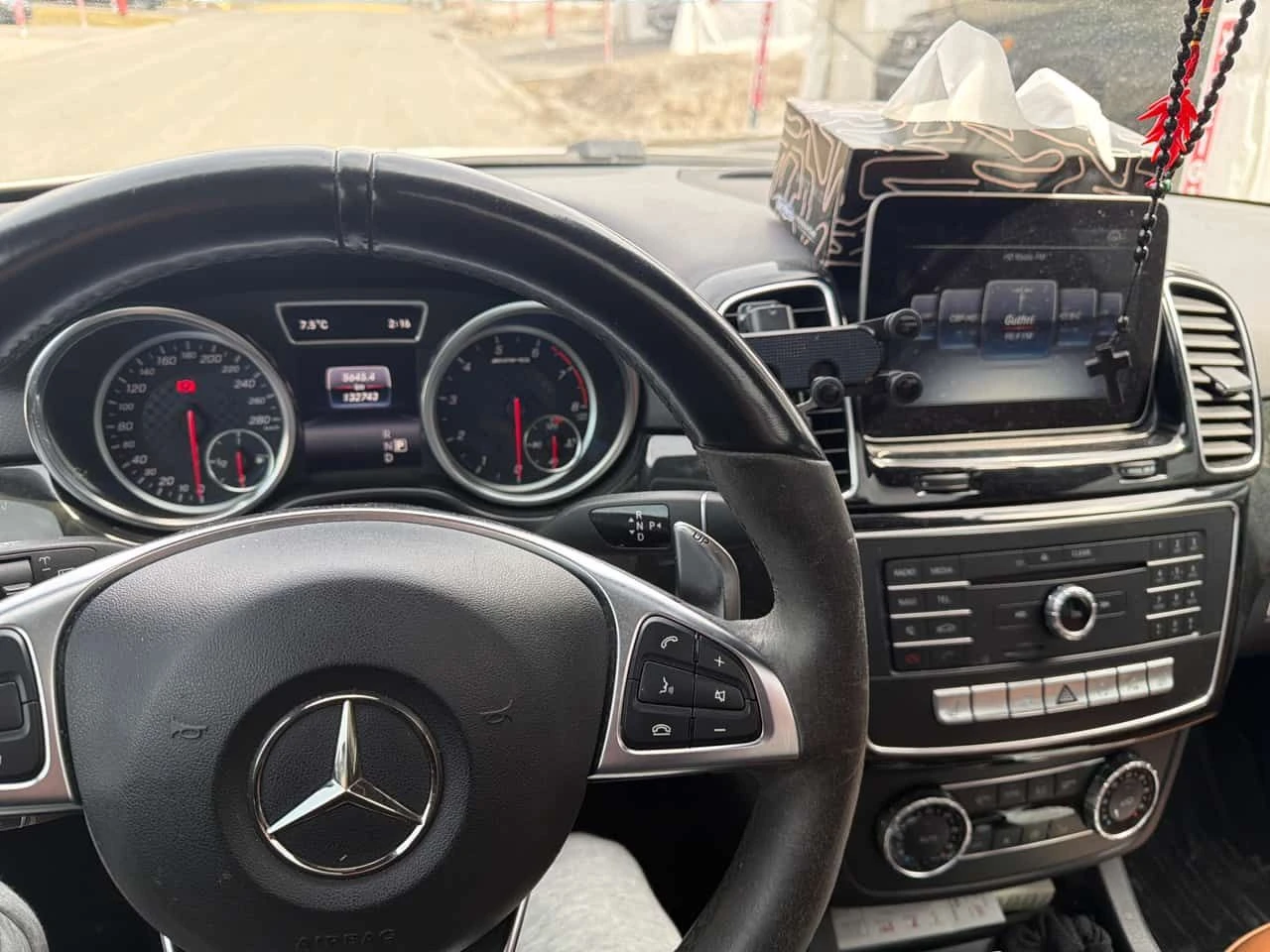 Mercedes-Benz GLE * AMG 43 * PANO* KEYLESS* ПОДГРЕВ* , снимка 8 - Автомобили и джипове - 54320066