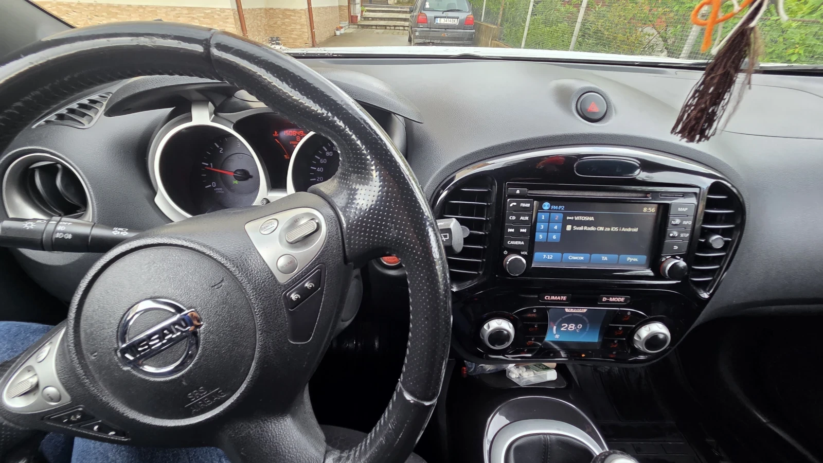 Nissan Juke, снимка 11 - Автомобили и джипове - 54341514