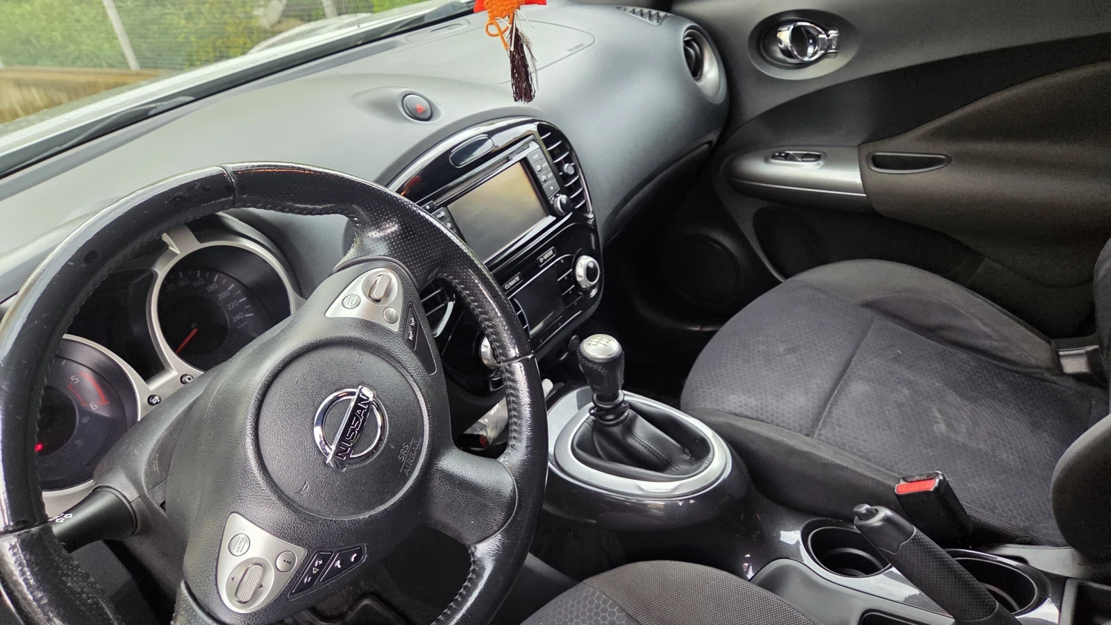 Nissan Juke, снимка 14 - Автомобили и джипове - 54341514