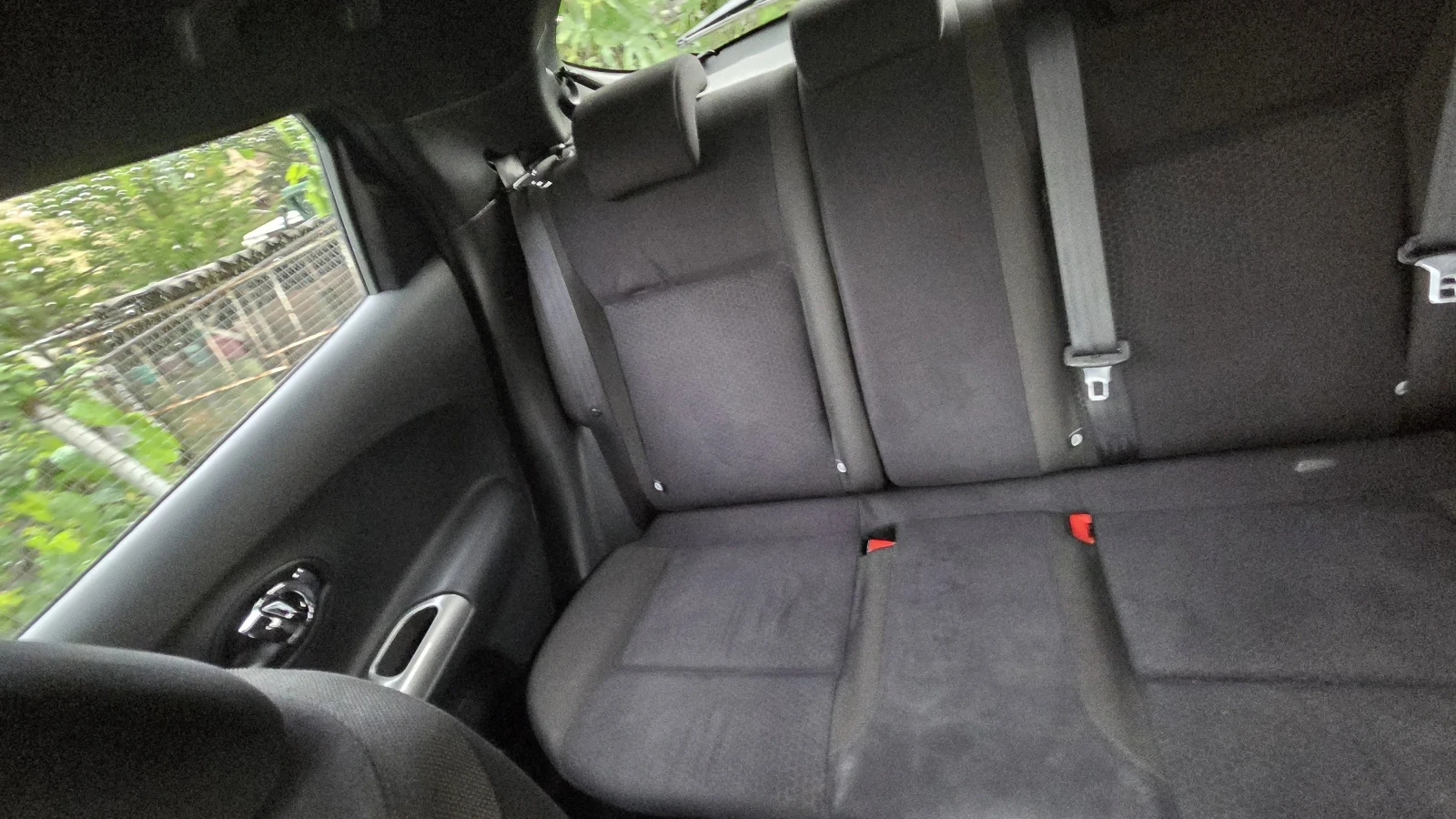 Nissan Juke, снимка 8 - Автомобили и джипове - 54341514