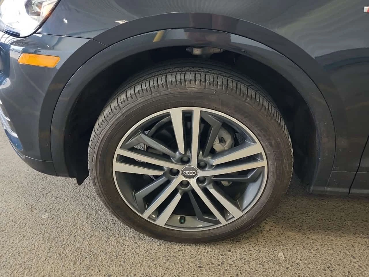 Audi Q5 S LINE/TECHNIK/CARFAX/360 KAM/2 КЛЮЧА/ПОДГРЕВ/ПАНО, снимка 17 - Автомобили и джипове - 54417233
