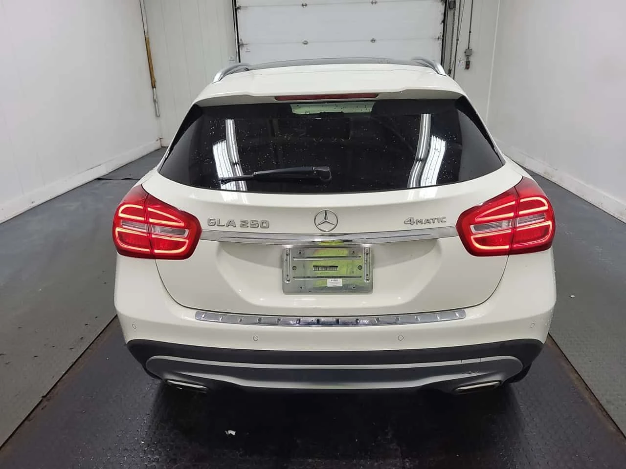 Mercedes-Benz GLA 250 * CARFAX * 2 КЛЮЧА * ПАНОРАМА * ПОДГРЕВИ * , снимка 6 - Автомобили и джипове - 54540618