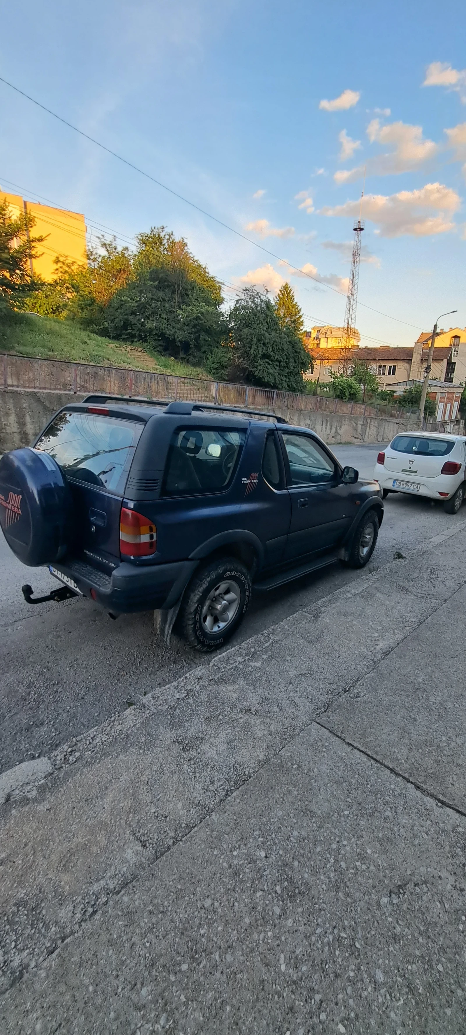 Opel Frontera 2.2, снимка 4 - Автомобили и джипове - 54922200