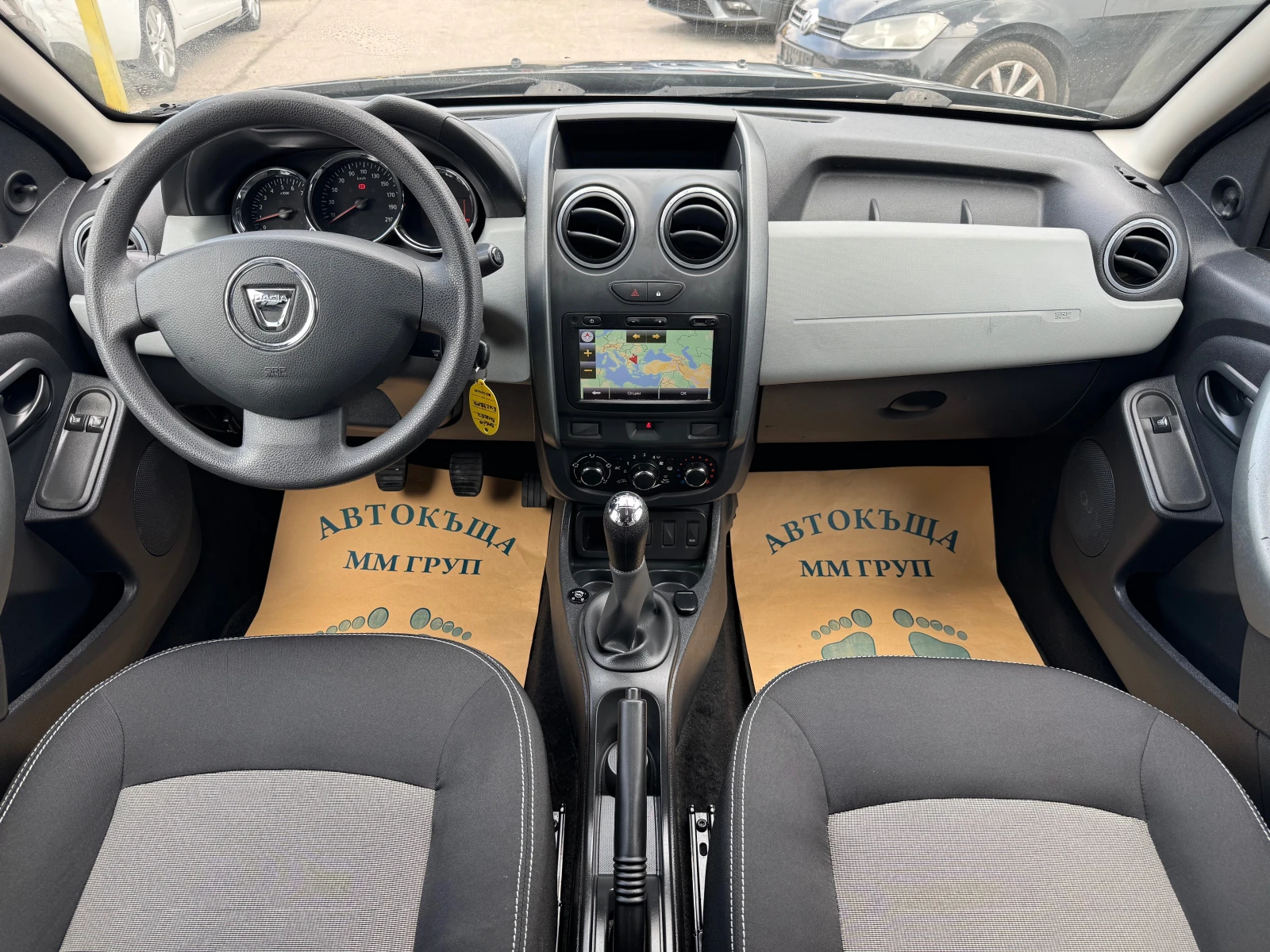 Dacia Duster 1.6I-GAZ-ЛИЗИНГ, снимка 9 - Автомобили и джипове - 55130994