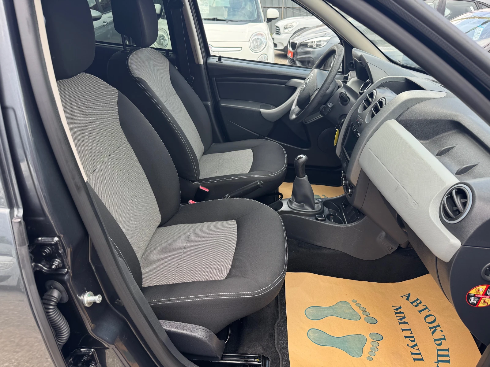 Dacia Duster 1.6I-GAZ-ЛИЗИНГ, снимка 14 - Автомобили и джипове - 55130994