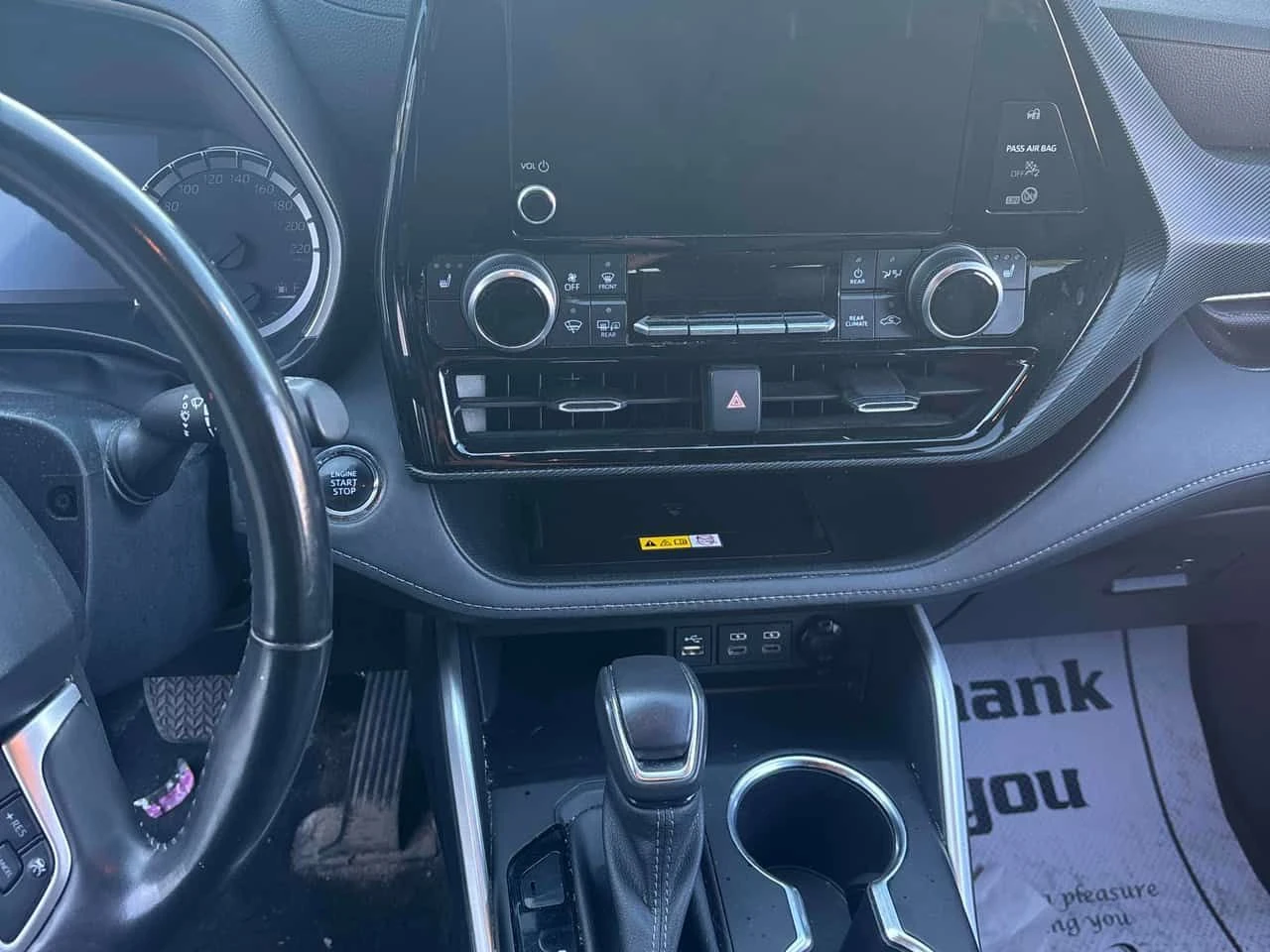 Toyota Highlander * AWD * АВТОКРЕДИТ БЕЗ ПЪРВОНАЧАЛНА ВНОСКА* , снимка 9 - Автомобили и джипове - 55500635