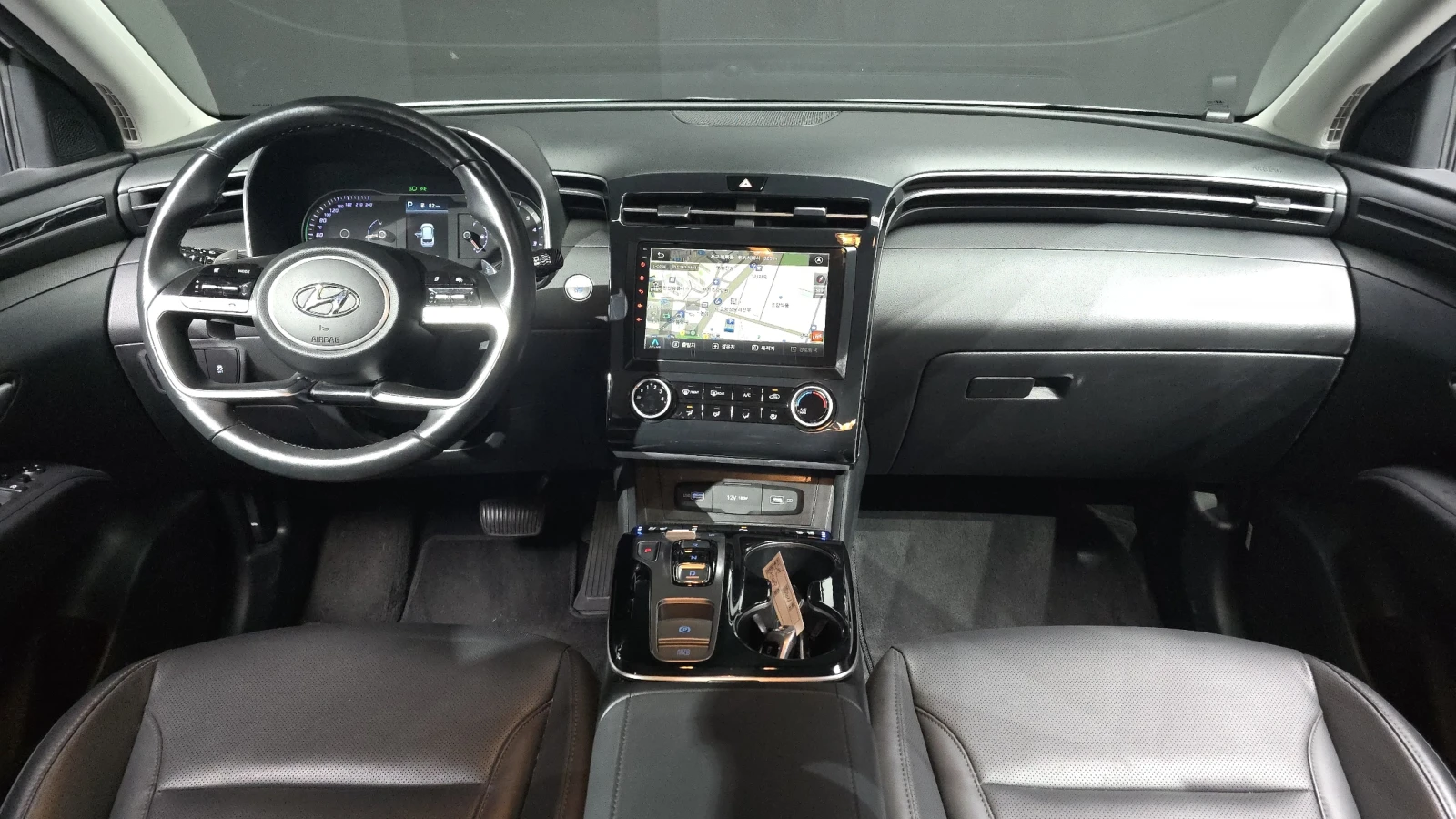Hyundai Tucson 1.6T Premium* ПОДГРЕВ ВОЛАН* КРАЙНА ЦЕНА, снимка 7 - Автомобили и джипове - 55594530