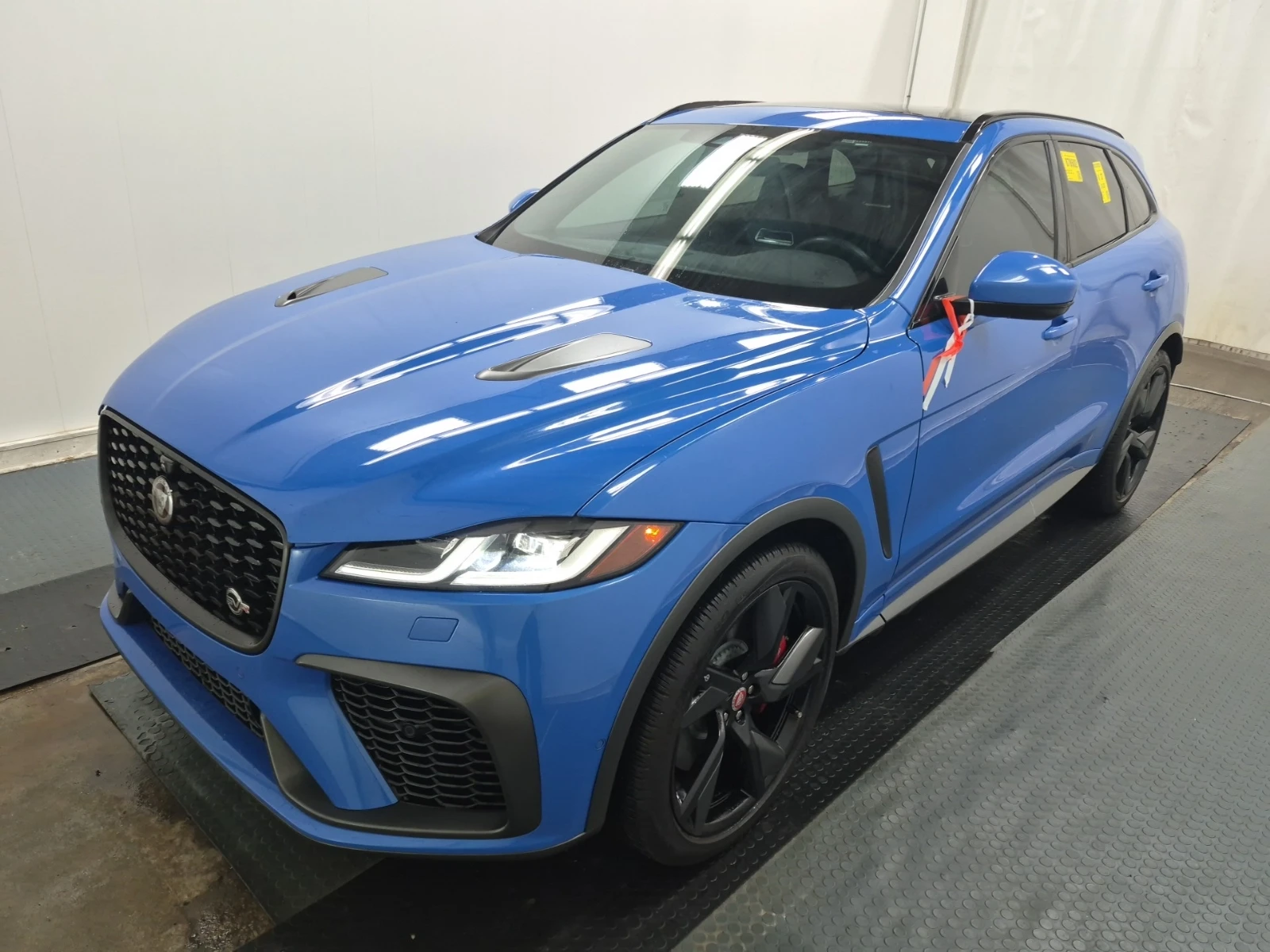 Jaguar F-PACE SVR* 550HP* FULL  HEATED SEATS* COOLED SEATS* REVE