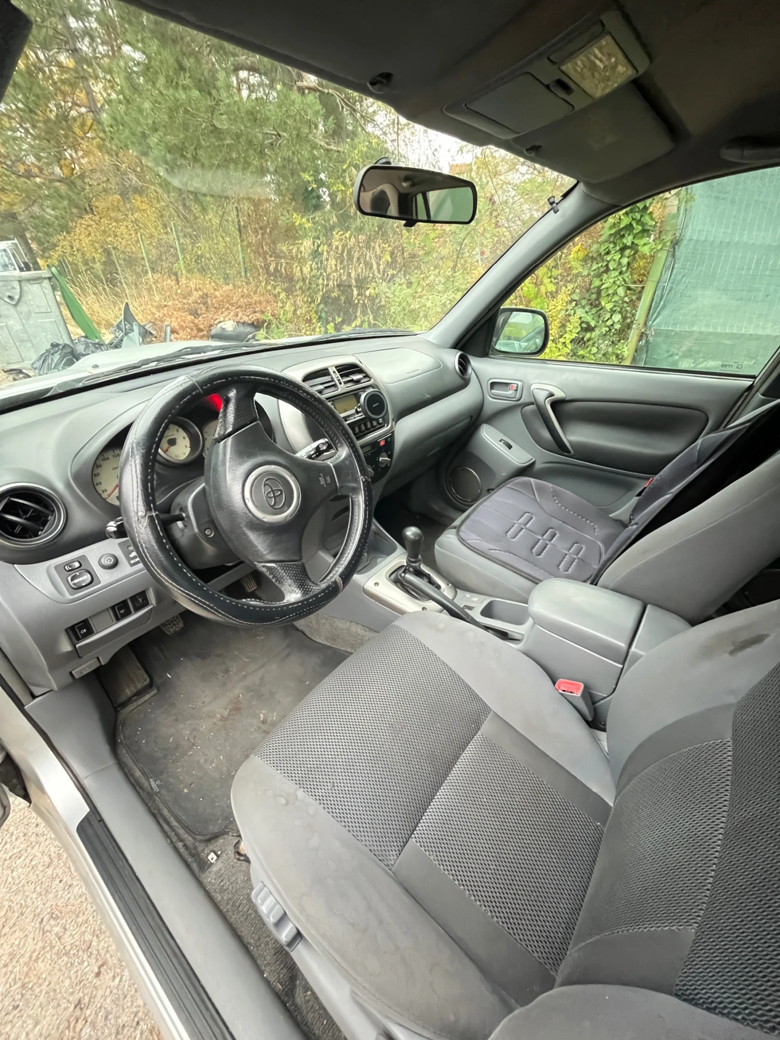 Toyota Rav4 2.0 D4D, снимка 6 - Автомобили и джипове - 56655176