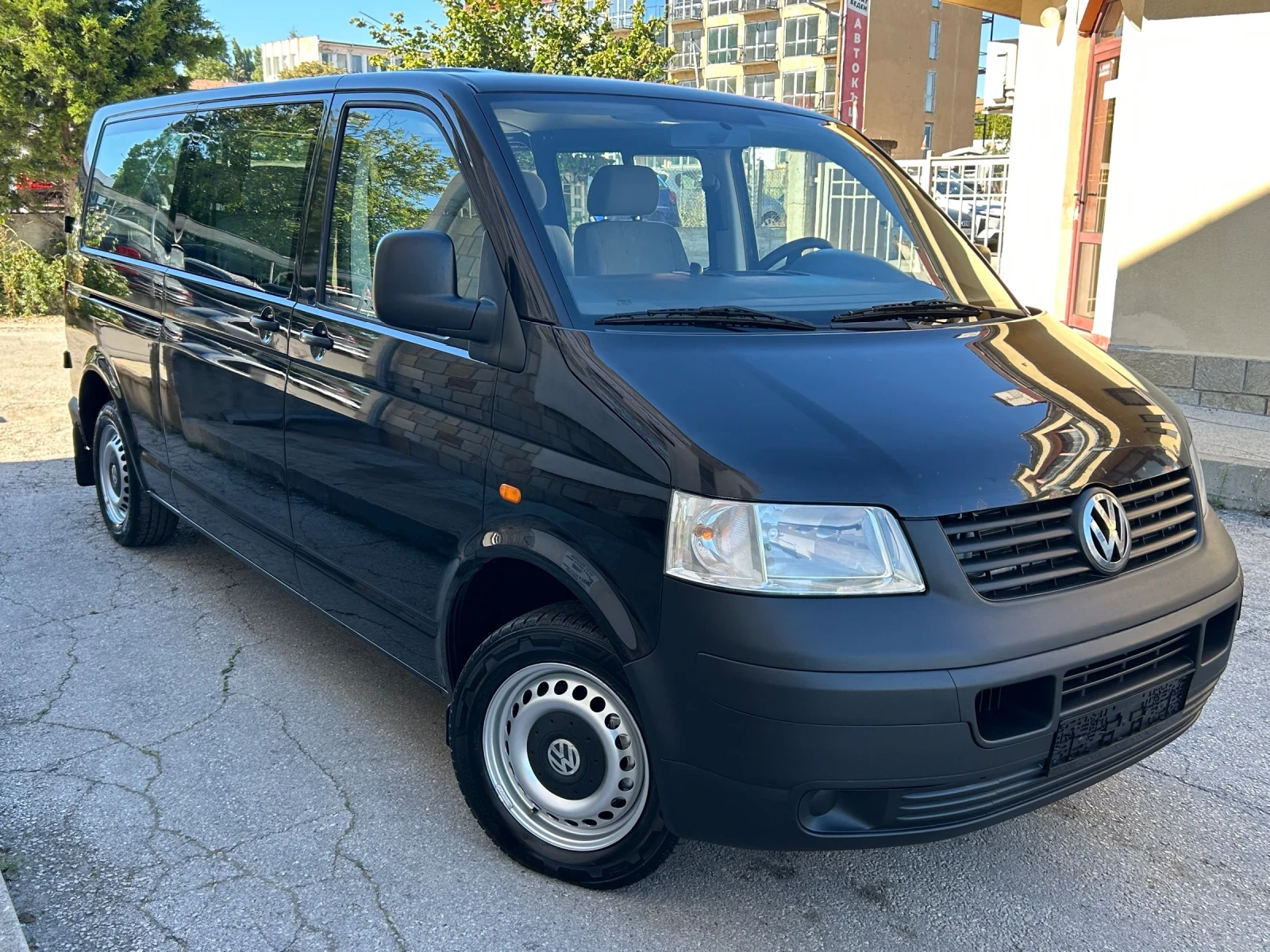 VW Transporter 1.9TDI* 9 МЕСТА* КЛИМА* ДЪЛГА БАЗА* , снимка 3 - Бусове и автобуси - 55753448