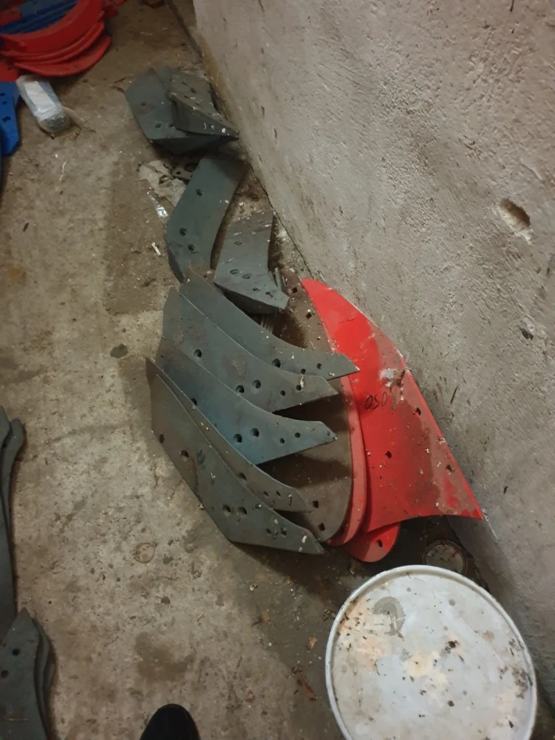 Плуг UNLU, снимка 8 - Селскостопанска техника - 52685909