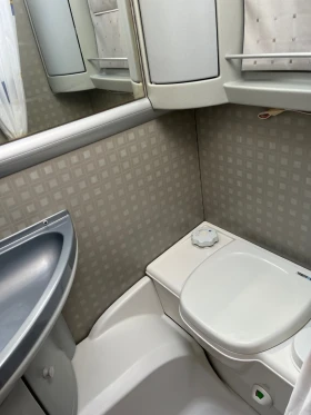 Каравана Burstner 530 TK, снимка 16