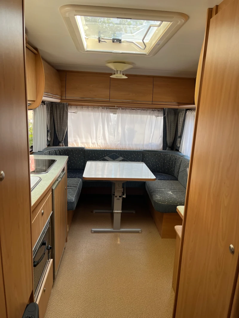 Каравана Burstner 530 TK, снимка 15 - Каравани и кемпери - 52535714