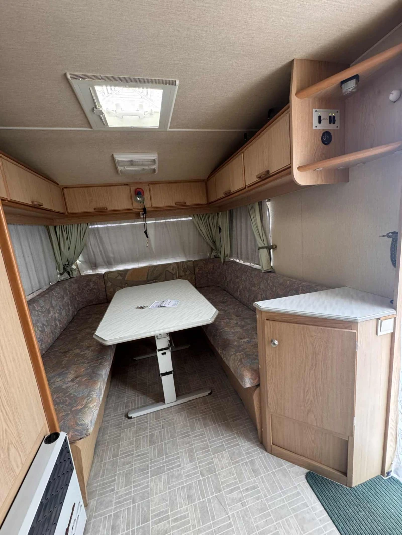 Каравана Chateau 400, снимка 5 - Каравани и кемпери - 52702072