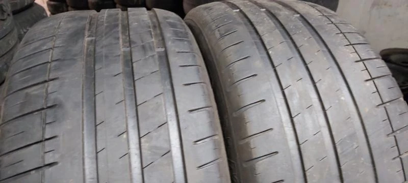 Гуми Летни 235/40R18, снимка 3 - Гуми и джанти - 30388303