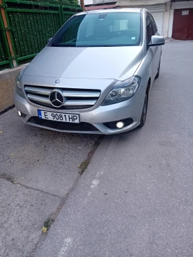 Mercedes-Benz B 180, снимка 1