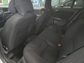 Volvo V60, снимка 16