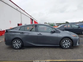 Toyota Prius 1.8l Prime Xle, снимка 13