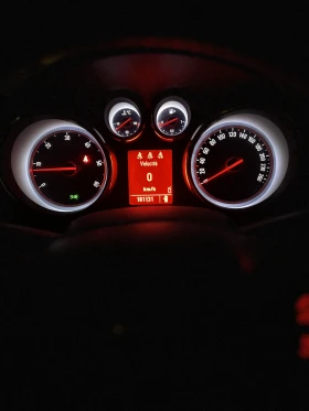Opel Astra, снимка 11