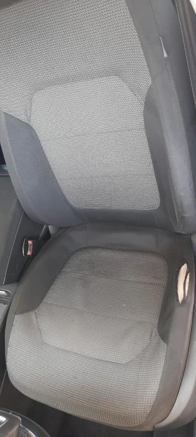 VW Passat 1.6 - 4999 лв. - 32404507 7