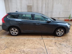 Обява за продажба на Volvo V60 2D D4 181кс ~17 800 лв. - изображение 1