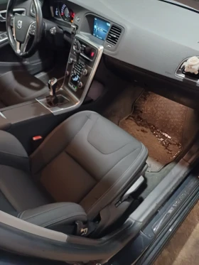 Обява за продажба на Volvo V60 2D D4 181кс ~17 800 лв. - изображение 10