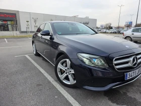 ������ Mercedes-Benz E 220